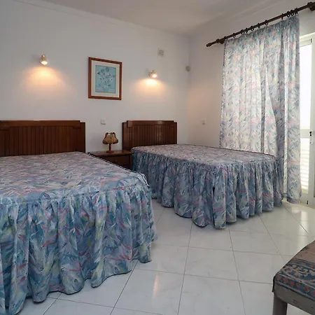 Goncalves * Albufeira