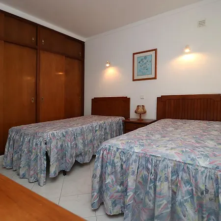 Gonçalves Villa