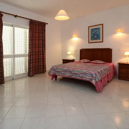 Gonçalves * Albufeira