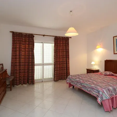 Gonçalves Villa Albufeira